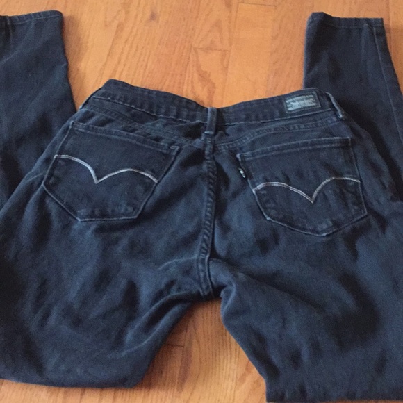 Levis jeans 28 - Picture 2 of 4